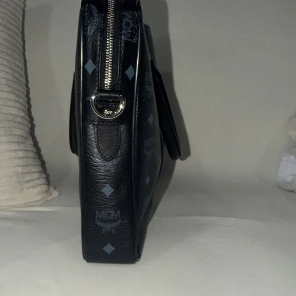 MCM Visetos Black Messenger Bag - Picture 4 of 8